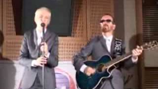 Eurythmics Here Comes The Rain Again Acoustic Live on RFM French Radio Station 2005 [upl. by Maletta]