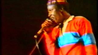 Alpha Blondy Travailler cest trop dur [upl. by Aseram17]