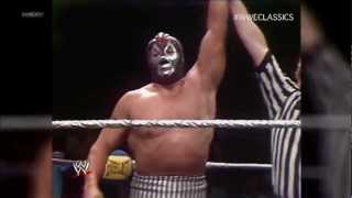 WWE Classics HOF Mil Máscaras [upl. by Garret]