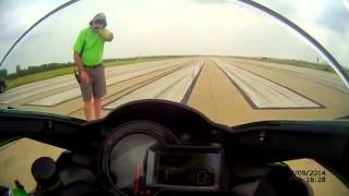 Kawasaki Ninja H2 Top Speed 231MPH 1 Mile Run [upl. by Nimrac]