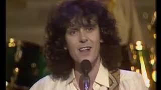 Donovan  Mellow Yellow Live Royal Variety Performance 1981 Rare Footage [upl. by Eelik]