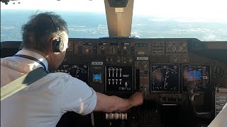 cockpit view BOEING 747400 LANDING HOUSTON AIRPORT [upl. by Raval]