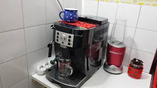 Aparat de cafea DeLonghi Macnifica S  prezentare generală [upl. by Lebasiram]