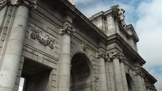 La puerta de Alcalá la más famosa de Madrid [upl. by Sesmar]