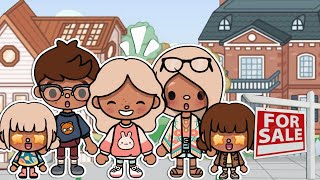 Touring NEW Houses  We’re MOVING 🏡  with voice  Toca Boca Roleplay [upl. by Bradney509]