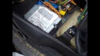 Fix Air Bag Warning Light Always On CitroenPeugeot Berlingo 2003 amp Others [upl. by Magnum296]