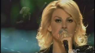 Faith Hill  There Youll Be amp Paris LIVE [upl. by Duffie]