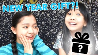 NEW YEARS GIFTS Unboxing  KAYCEE amp RACHEL in WONDERLAND FAMILY [upl. by Atsedom212]