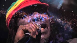 Alpha Blondy  Ne Tirez Pas Sur LAmbulance  Live Paris Zenith 09 Mai 2009 [upl. by Lrem]