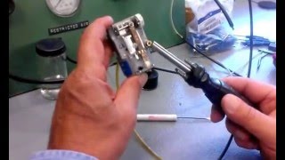 How to Calibrate a Johnson Controls T4002 Pneumatic Thermostat [upl. by Orsola]