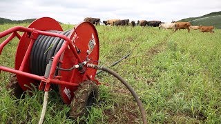 Carretéis de irrigação pequenos e eficientes [upl. by Nomahs]