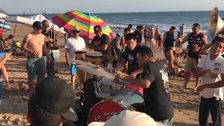 SUENA LA BANDA EN LAS PLAYAS DE MAZATLAN Toro Viejo  Toro Mambo  El Olotito [upl. by Eenar]