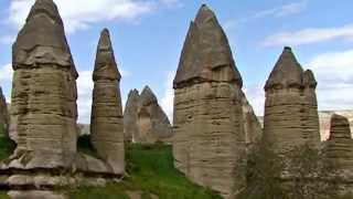 Turquie Cappadoce découverte des Cheminées de Fées [upl. by Ruthie]