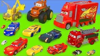 Disney Cars  Lightning McQueen zabawkowe samochody  zabawki  Cars toys for kids [upl. by Ahsinnor905]