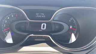 Resetting the tyre pressure warning light on Renault Captur [upl. by Einal]