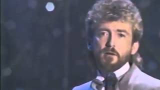 Keith Whitley  Hard Livin [upl. by Notsgnik846]