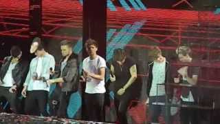 One Direction  Kiss You 5 Seconds of Summer Prank Manchester 20413 [upl. by Zullo]